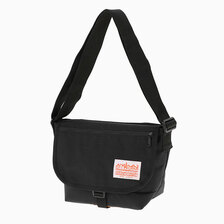 取り扱い/価格比較:Manhattan Portage Nylon Messenger Bag JR Flap Zipper Pocket Vinyl  Lining Lauren Martin マンハッタンポーテージ ローレン マーティン ナイロン メッセンジャーバッグ フラップ ジッパー ポケット  ビニール ライニング MP1605JRFZPLVLLAUREN通販 ...