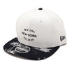 NEW ERA 9FIFTY Original Fit アロハB/W NEW ERA NEW YORK EST.1920 ホワイト ブラックアロハバイザー 11557249画像