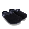 crocs classic fuzz mania clog BLACK 206625-001画像