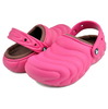 crocs CLASSIC LINED OVERPUFF CLOG DRAGON FRUIT 210059-6ZQ画像